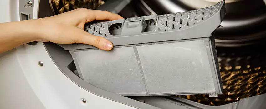 Signs Of A Clogged Dryer Lint Trap in East Meadow, New York